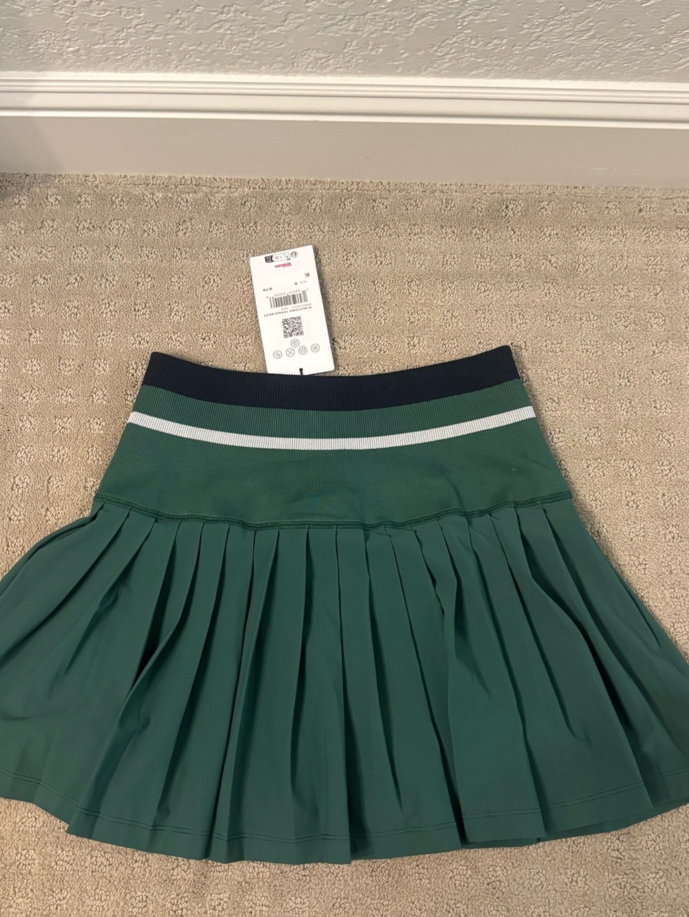 NWT Wilson Midtown Skirt Green with Striped Waistband